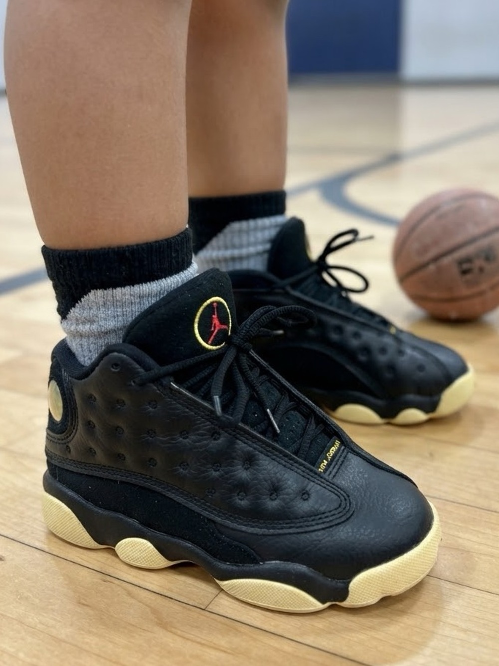 Classic Air Jordan XIII 13 Retro Toddler Sneakers Size 4